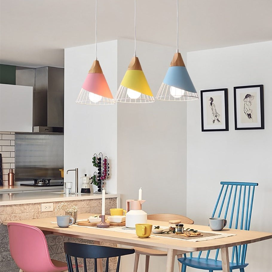 Bordeaux Hanging Lamp – Elegant Art Deco Brass Finish