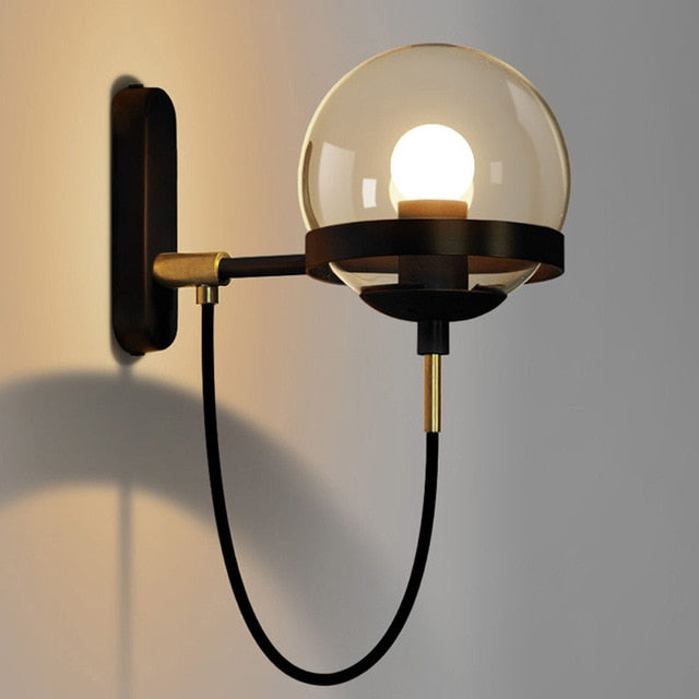 Strasbourg Wall Light – Art Deco Brass Finish Sconce