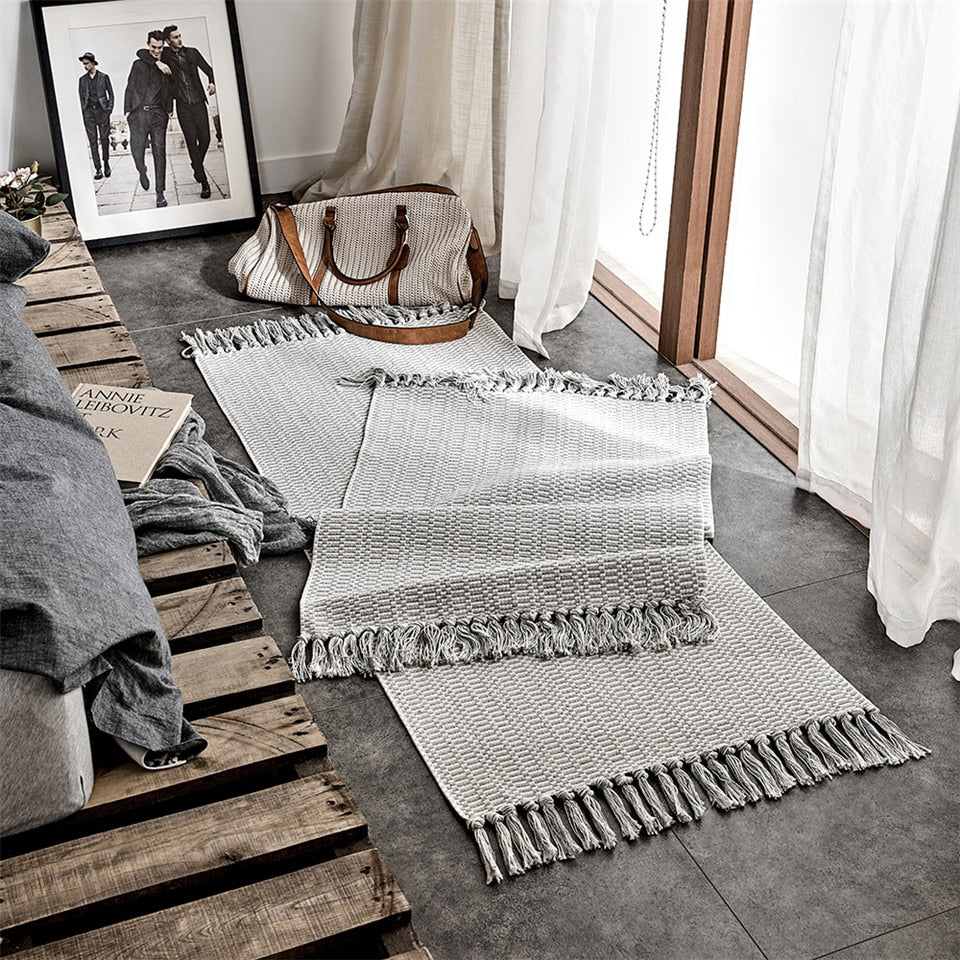 Neat Nordic Carpet – Modern Handwoven Cotton Geometric Design