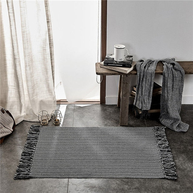 Neat Nordic Carpet – Modern Handwoven Cotton Geometric Design