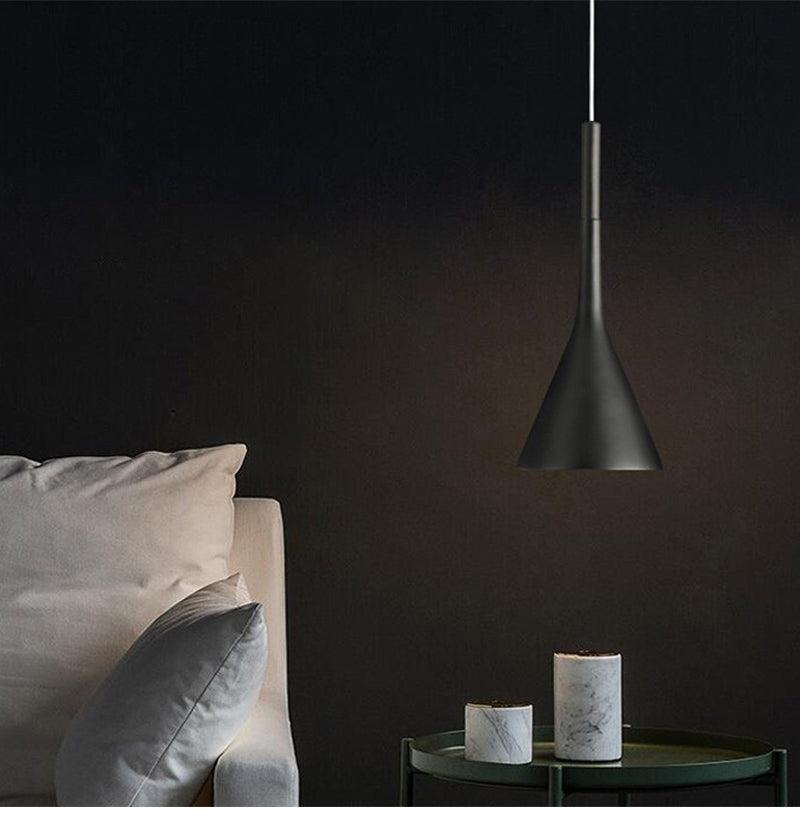 Toulon Hanging Lamp – Dimmable Matte Black Elegance