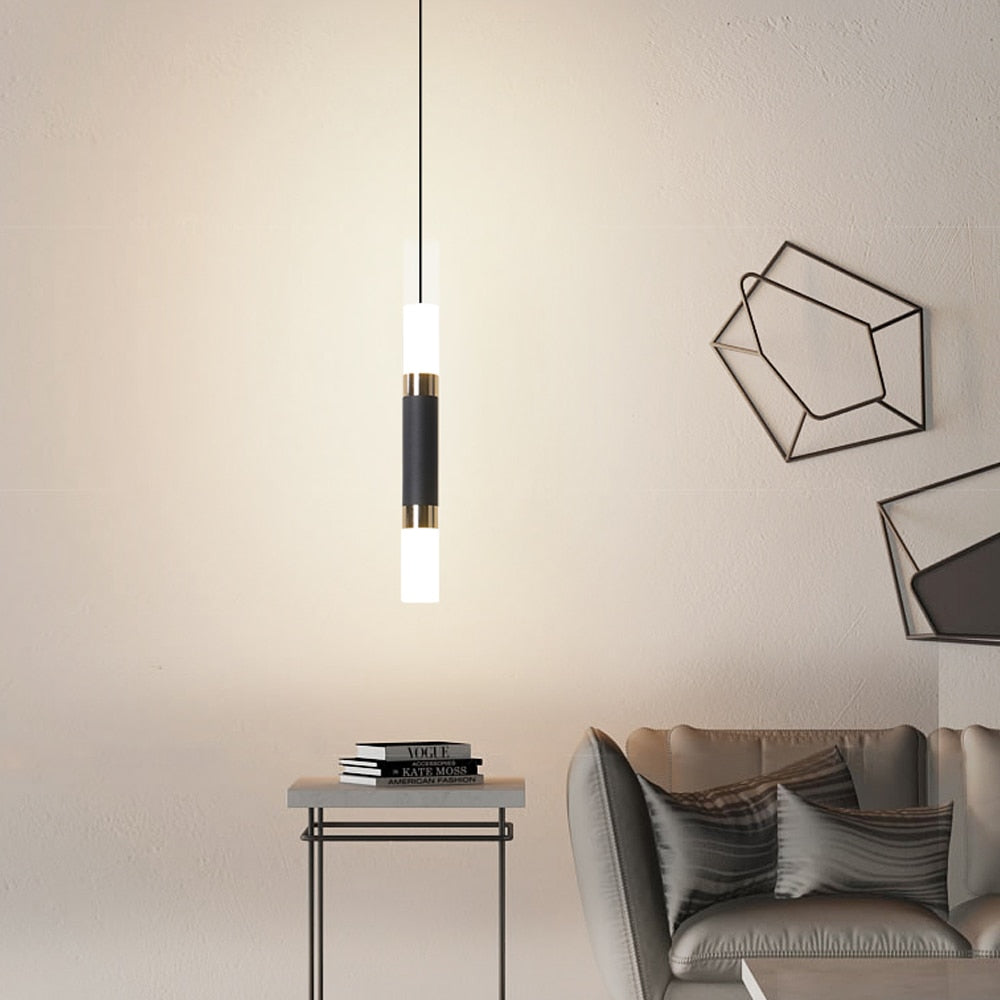 Rennes Floor Lamp – Dimmable Matte Black Elegance